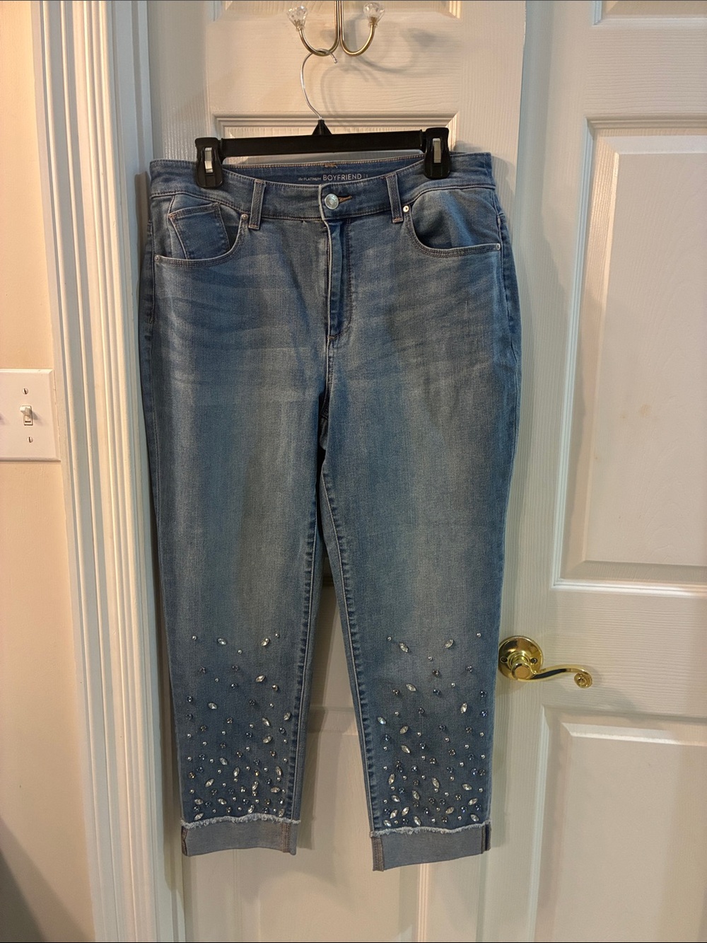 Chico's Platinum Boyfriend Rhinestone Rolled Cuff Jeans SZ 1